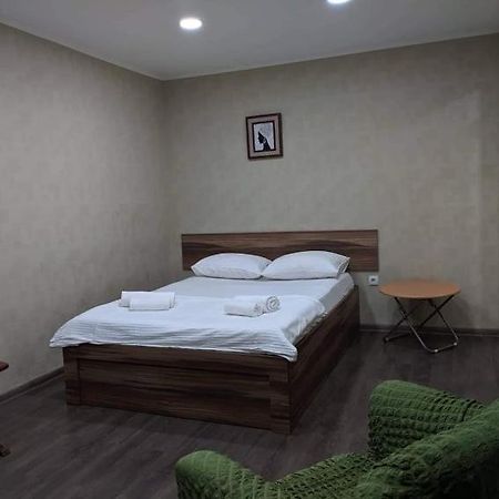Lagaza'S Home Pekini Tbilisi Esterno foto